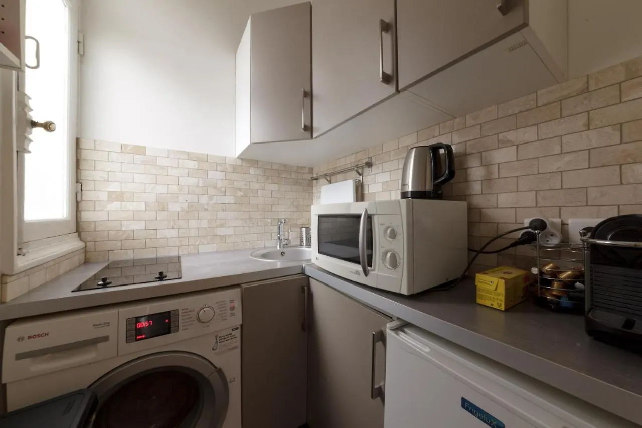 Private Studio - Avenue Des Champs-elysees Lejlighed Paris